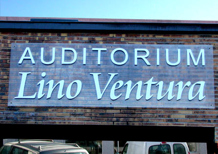 Enseigne Auditorium Lino Ventura