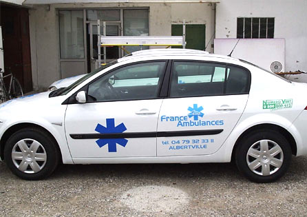 Ralisation de flocage de vehicules publicitaires pour la socit France Ambulance  Albertville